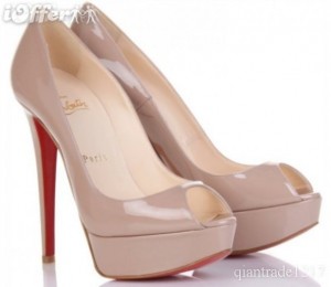heels-high-heels-27292647-582-504.jpg